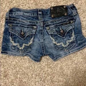 Miss Me shorts size 25